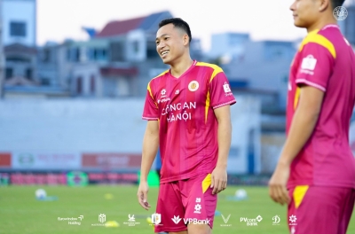Hậu vệ vừa vô địch V.League chính thức làm đồng đội Công Phượng
