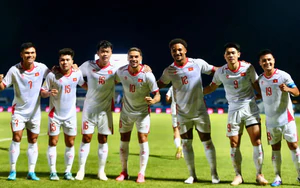 Báo Hàn Quốc: 'Kim Sang Sik giúp tuyển Việt Nam thắng 7-0 ở trận ra quân Hyundai Cup'