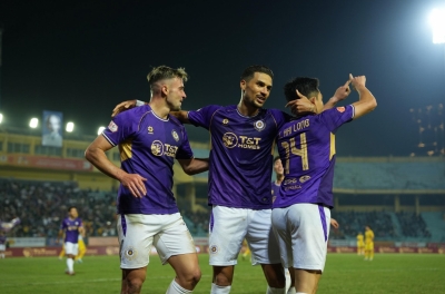 Đại thắng SLNA, Hà Nội FC trở lại đường đua vô địch
