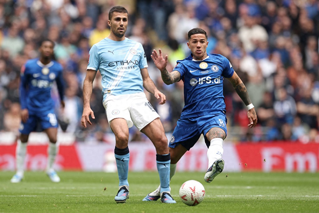 Động thái lớn! Man City trả giá 120 triệu euro cho Enzo, Chelsea yêu cầu đối thủ phải đáp ứng mức giá 139 triệu euro trong vòng 24 giờ