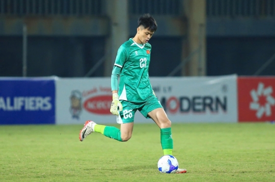 Thủ môn số 1 U17 Việt Nam bất ngờ gặp biến cố lớn trước World Cup