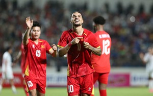 Hoàng Hên lần đầu ghi bàn cho ĐT Việt Nam, HLV Kim Sang Sik có một giải pháp tấn công hiệu quả