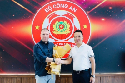 CHÍNH THỨC: HLV Australia gia nhập đội bóng V.League