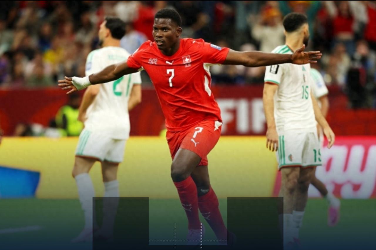 Thụy Sĩ 2-0 Algeria: Cơn lốc tuổi trẻ quét qua Vancouver, HLV Petkovic bất lực nhìn đội bóng cũ chiến thắng