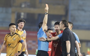 V-League 'nóng' vì thẻ phạt