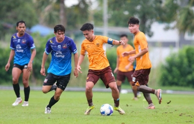 Hàng loạt CLB V.League 'đổ bộ' Thái Lan trước mùa giải mới