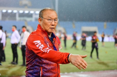 Chia tay World Cup, HLV Park Hang Seo chính thức cập bến Thái Lan
