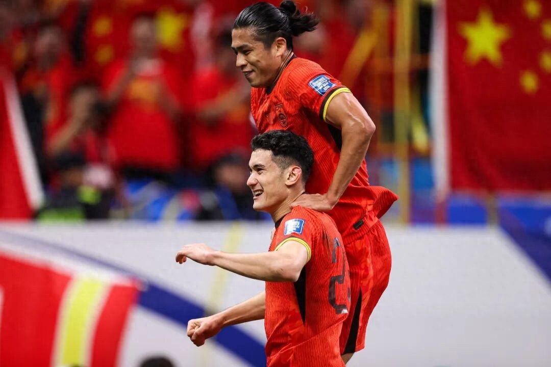 Đánh giá lại trận giao hữu của đội tuyển quốc gia Trung Quốc, đối chiếu với World Cup, bóng đá Trung Quốc sẽ hoạch định tương lai như thế nào?