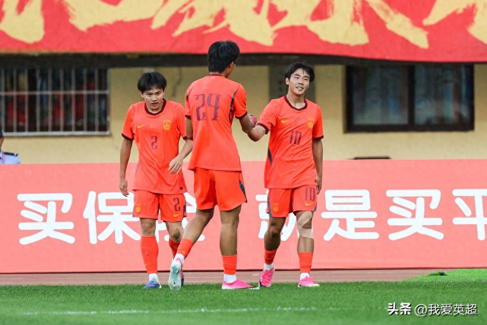 Trong 46 ngày, U17 Trung Quốc đánh bại U17 Úc hai lần! Shuai Weihao ghi bàn sớm, bỏ lỡ penalty, Sun Chenxi solo ghi bàn, tỷ số 3-0