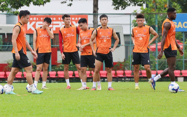 CLB Công an TP.HCM thay đổi bộ khung đội hình
