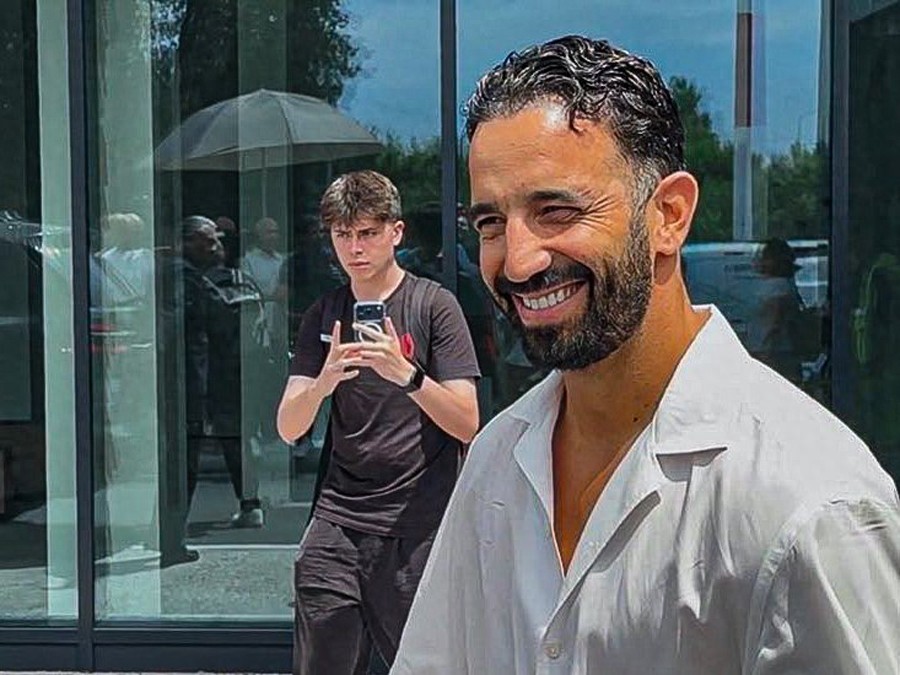 Amorim nhậm chức tại Milan, vừa cười nói vừa mỉa mai Manchester United, tháng sau sẽ đối đầu đội bóng cũ! Sir Jim tiết kiệm được 10 triệu bảng