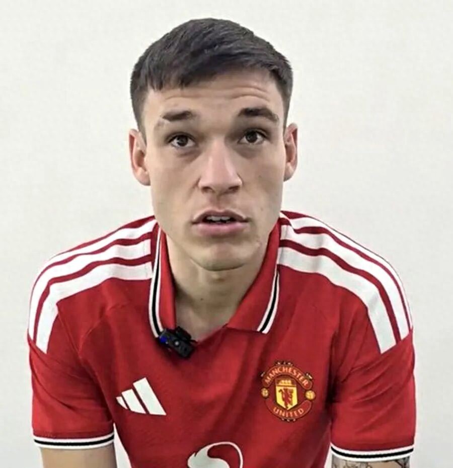 Manchester United không ép buộc Ugarte chuyển nhượng, mùa sau có thể ở lại! Ratcliffe vẫn chuẩn bị 100 triệu bảng để tăng cường hàng tiền vệ.