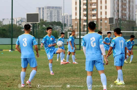U19 Việt Nam bất ngờ hưởng lợi khi Hà Nội nóng như đổ lửa