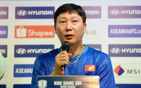 Báo Hàn: 'HLV Kim Sang Sik cùng đội tuyển Việt Nam hướng tới chức vô địch Đông Nam Á thứ hai liên tiếp'