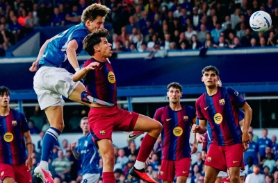 Birmingham hạ Barca trên luân lưu, Jude Bellingham chứng kiến “địa chấn”