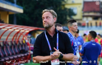 HLV Brazil nói thẳng điều khó nhất để vô địch V.League