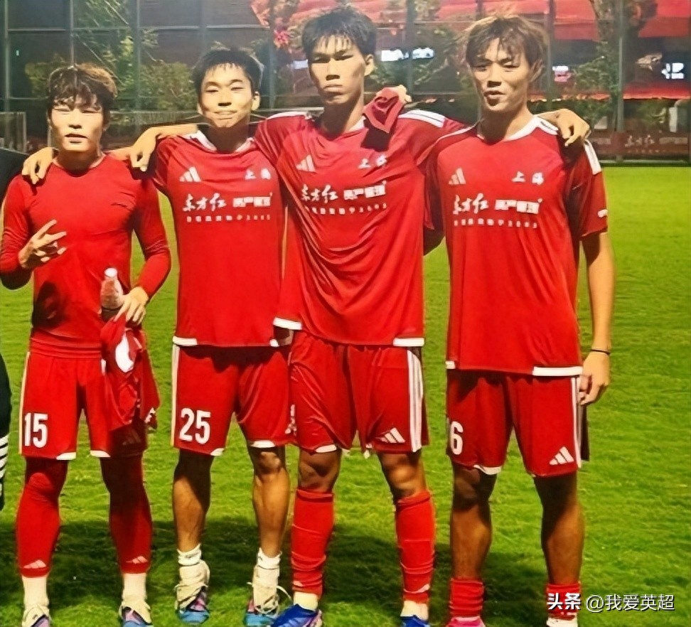 Thắng kịch tính trong loạt sút luân lưu! Arsenal loại Thượng Hải với tổng tỷ số 6-5, vào chung kết gặp lại U17 Trung Quốc tranh chức vô địch.