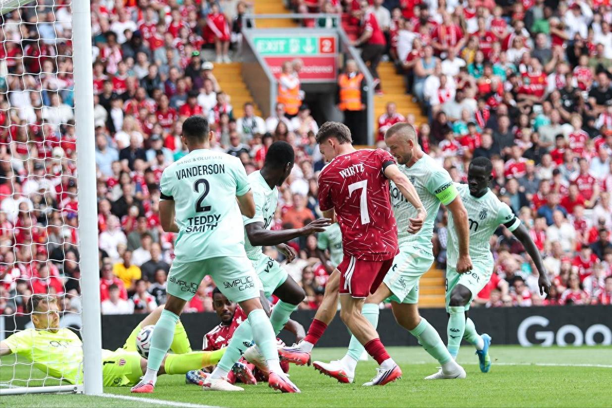 Thất bại liên tiếp! Liverpool 2-3 bị Monaco lội ngược dòng, hàng thủ lộ điểm yếu và khủng hoảng thừa nhân sự cần giải quyết gấp