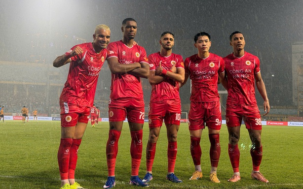 CAHN vô địch sớm, V-League 'nóng' cuộc đua trụ hạng