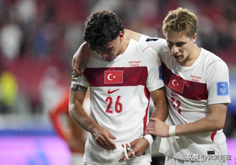 World Cup bị loại! Các ngôi sao Thổ Nhĩ Kỳ gục ngã, ngôi sao Real Madrid trị giá 9000 triệu đôla ngửa mặt thở dài, nhiều người khóc lóc