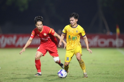 Trực tiếp bóng đá SLNA vs PVF CAND: Đã có đội hình