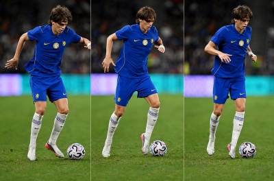 Thói quen rê bóng cực dị của Marco Palestra khiến đối thủ của Chelsea bất lực