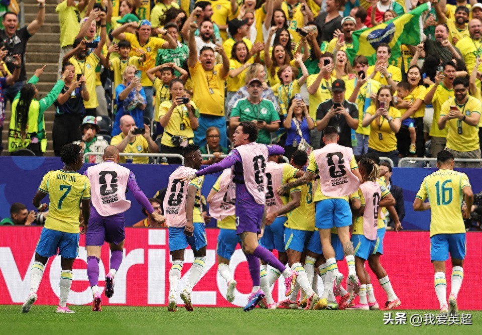 Bị Brazil hạ gục bằng bàn thắng quyết định! Nhật Bản vẫn chưa thể phá vỡ lời nguyền kéo dài 28 năm, trắng tay ở vòng loại trực tiếp World Cup, giấc mơ truyện tranh chưa thành hiện thực
