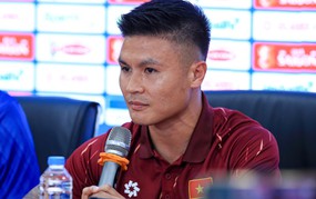 Tin nóng bóng đá Việt hôm nay 18/7: Quang Hải tự hào khi mang băng đội trưởng; Viktor Lê chia tay Hồng Lĩnh Hà Tĩnh