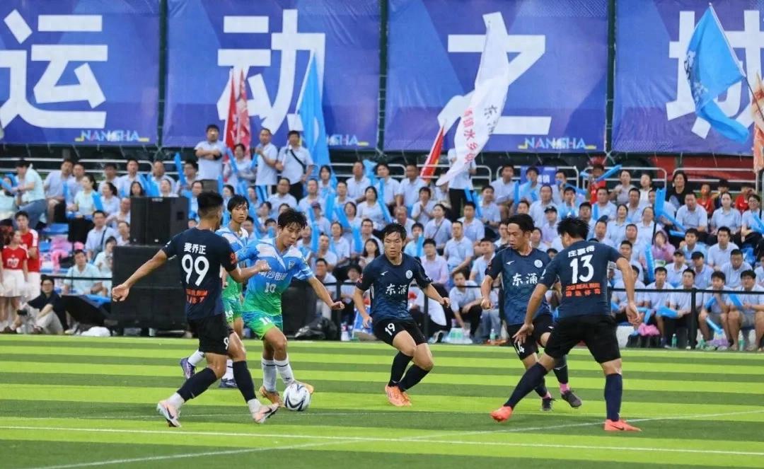 Đẩy nhanh xây dựng "thành phố thể thao", bóng đá đã thấm sâu vào từng mạch máu của Nam Sa