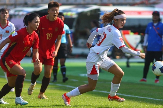 U20 nữ Việt Nam thua đậm Trung Quốc ở trận ra quân giải châu Á