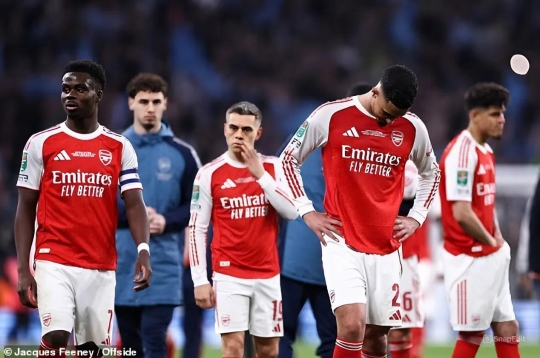 NÓNG: Loạt sao Arsenal rút lui khỏi đội tuyển quốc gia