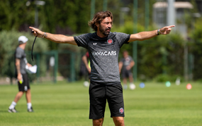 Tranh cãi ghế HLV ĐT Ý: Pirlo lên tiếng giải thích, Maldini dọa từ chức