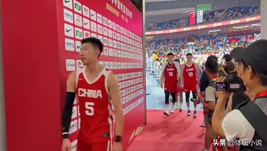 Thua 19 điểm: Đội tuyển bóng rổ Trung Quốc 72-91 Uruguay, một trận đấu trở về nguyên hình, Quách Sĩ Cường không có chiến thuật