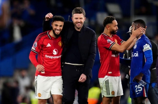 MU cần thêm mấy điểm để trở lại Champions League?
