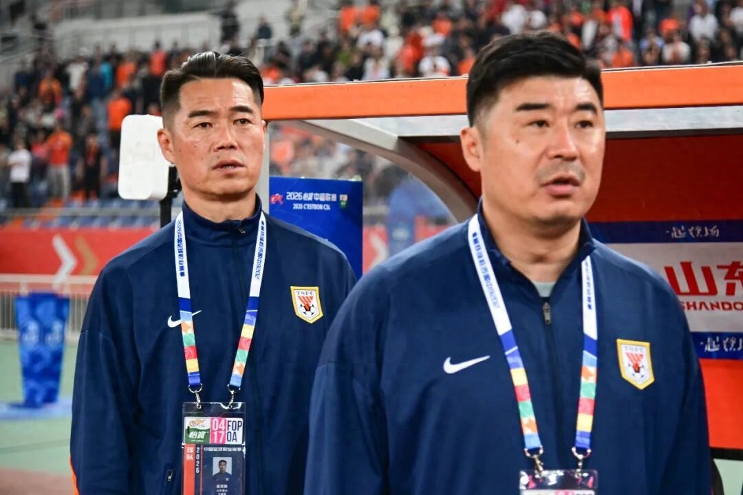 Các câu lạc bộ doanh nghiệp nhà nước, làm thế nào để thoát khỏi thế bế tắc "ổn định nhưng không mạnh"?