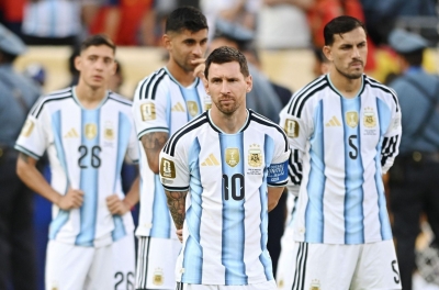 FIFA chưa kịp xử, ngôi sao Argentina lại châm ngòi bê bối mới