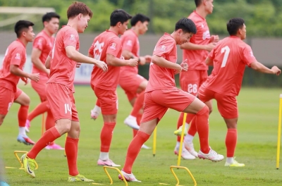 Tin bóng đá trưa 14/7: ĐT Việt Nam lộ bộ khung trước thềm ASEAN Championship 2026