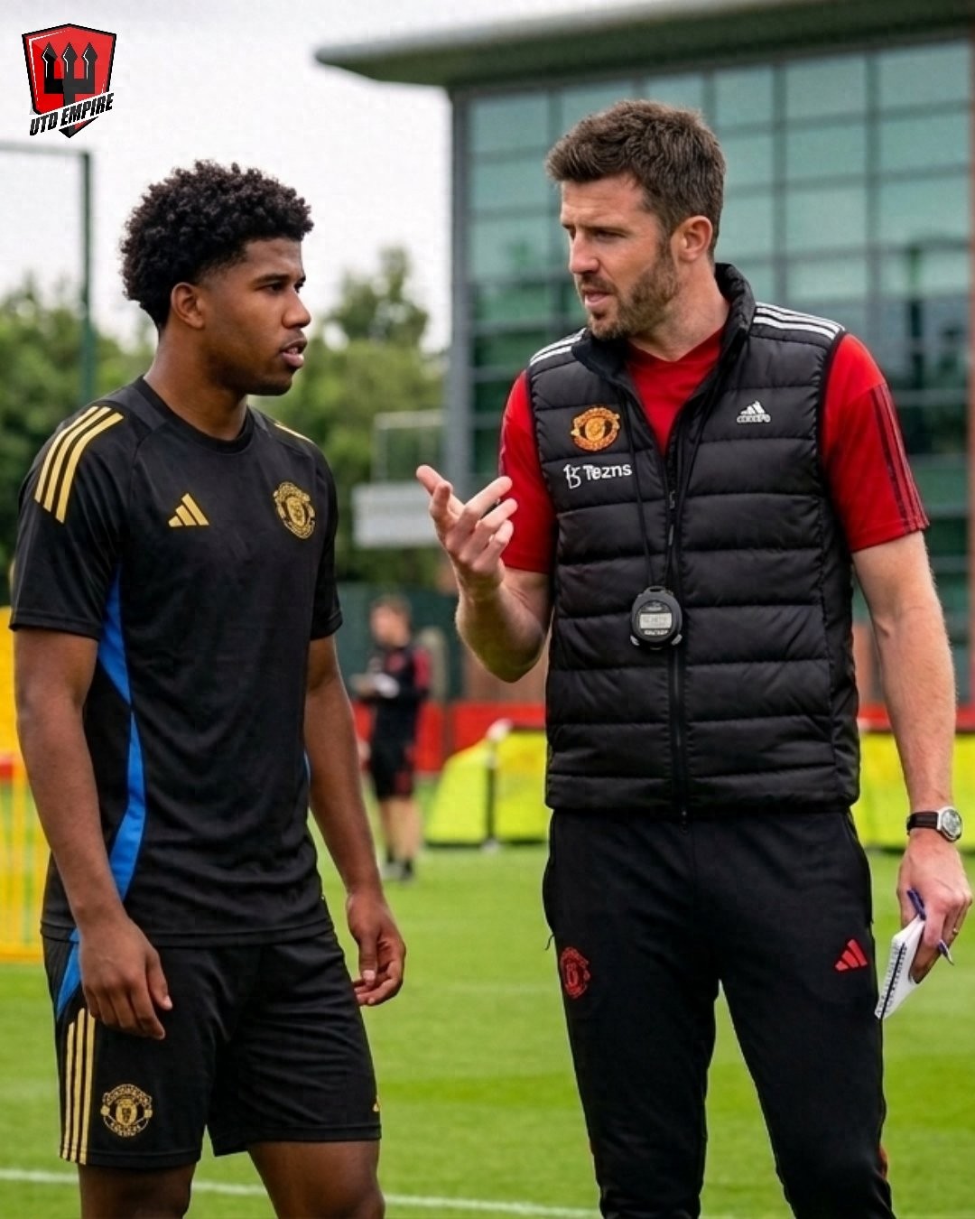 Santos đã đến gặp Carrick tại Manchester United và sẽ tham gia tập luyện vào tuần tới! Thương vụ chuyển nhượng Ederson đổ vỡ, anh thất vọng rời đi