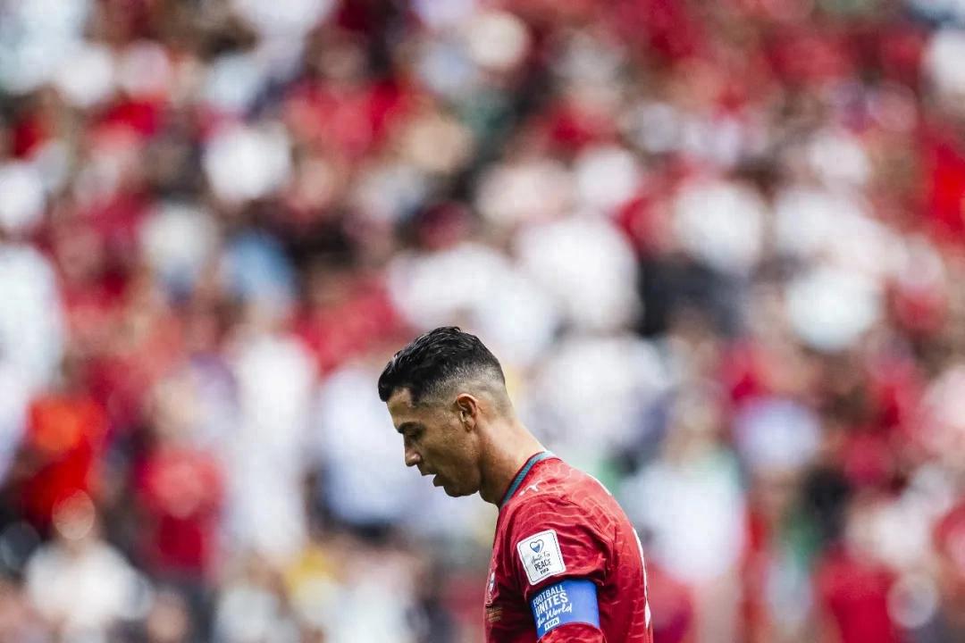 Tổn thương lẫn nhau? "Bài toán Ronaldo" của Bồ Đào Nha, giải thế nào?