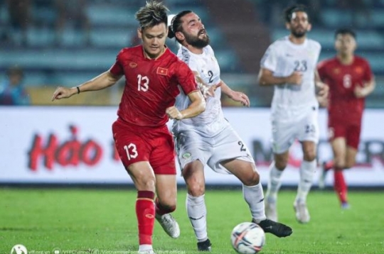Cựu tuyển thủ Việt Nam từng dự World Cup gia nhập đại gia V.League