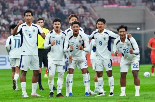 Thái Lan 'tan nát' hàng thủ trước đại chiến U23 Việt Nam