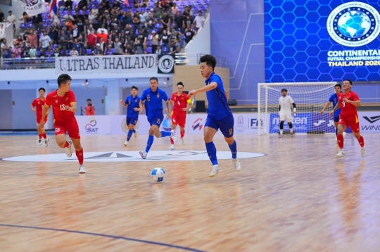 Futsal Việt Nam ngược dòng ngoạn mục trước Thái Lan