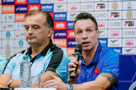 HLV Argentina nói thẳng cơ hội dự World Cup của tuyển Việt Nam
