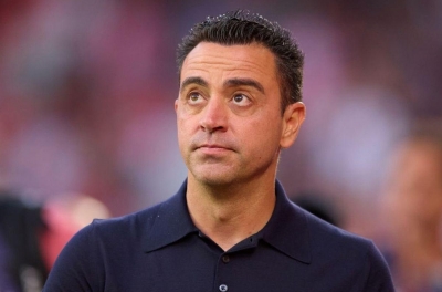 Vừa nhậm chức, HLV Xavi lập tức khiến dàn siêu sao Hà Lan lo lắng