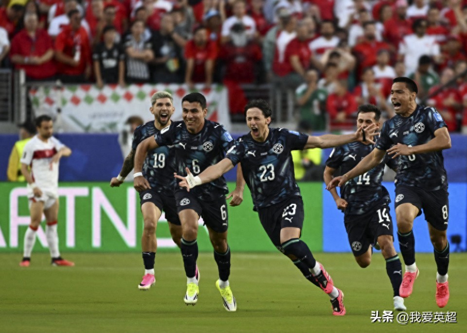Mười người Paraguay thắng Thổ Nhĩ Kỳ 1-0, loại đối thủ! Bàn thắng chớp nhoáng ở giây thứ 65, lịch sử World Cup ghi nhận cầu thủ đầu tiên bị thẻ đỏ vì bịt miệng