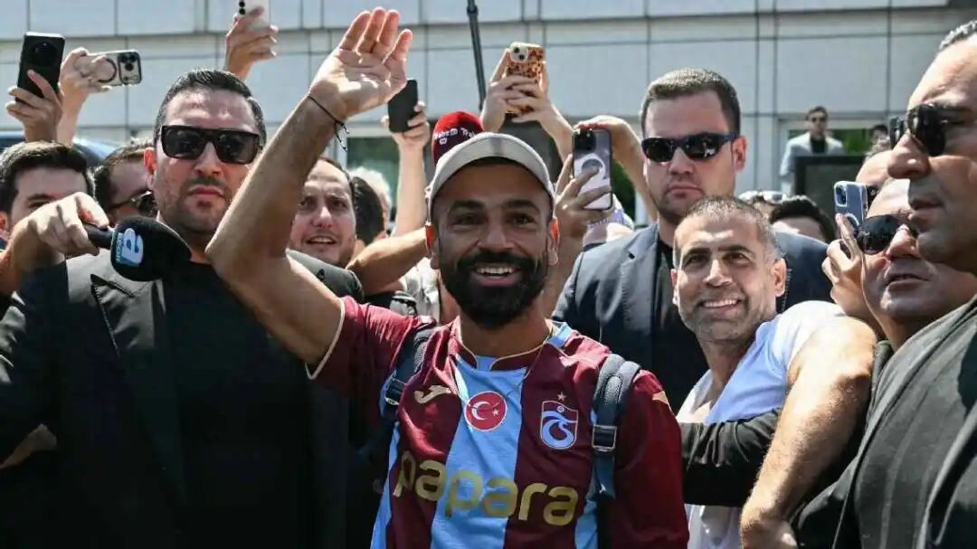 Ngôi sao vĩ đại nhất của Süper Lig! Salah cập bến Trabzonspor, mở ra chương mới bên Biển Đen cho "Pharaoh Ai Cập".
