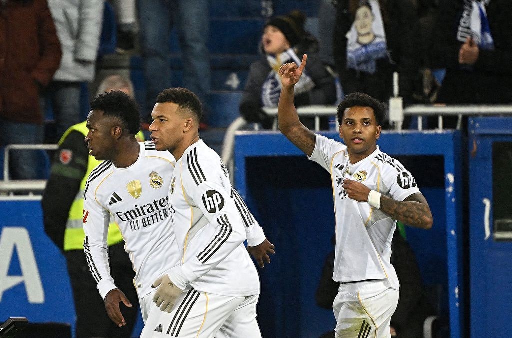 Mourinho lên tiếng! Chọn siêu sao trẻ 19 tuổi làm mục tiêu hàng đầu, khẳng định Real Madrid cần thêm tốc độ