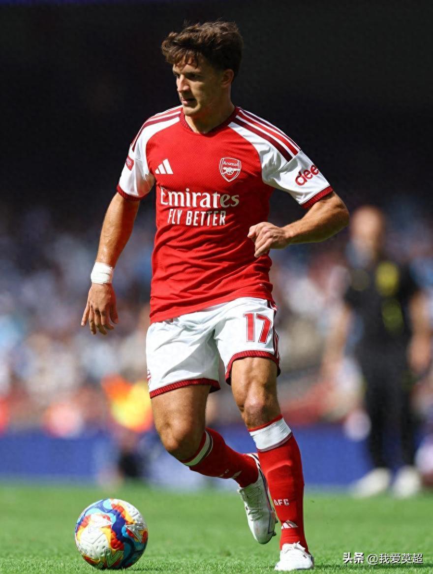 Không có Vua Gấu thì còn anh ấy. Tân binh 24 tuổi của Arsenal có 2 pha kiến tạo trong một trận, sau khi gia nhập đã đóng góp 5 bàn sau 5 trận, 40 triệu euro quá hời.