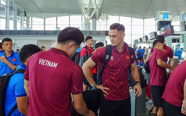 Đội tuyển Việt Nam sang Thái Lan, sẵn sàng bảo vệ ngôi vương ASEAN Cup