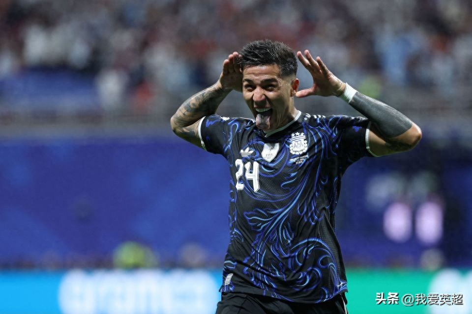 Thật kỳ diệu! Argentina liên tiếp 4 trận đấu loại trực tiếp ghi bàn quyết định, lội ngược dòng và trả thù đội tuyển Anh, bất bại ở bán kết World Cup suốt 96 năm qua.
